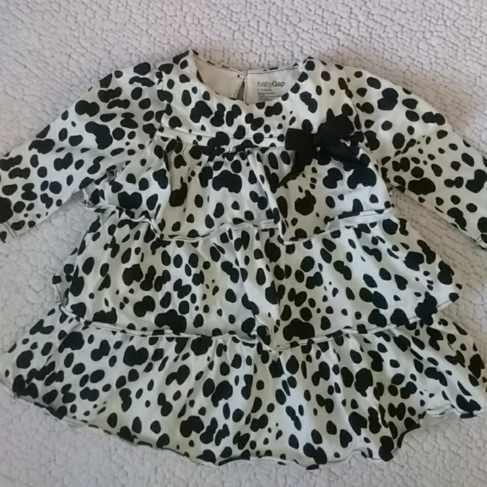 Black and ivory dress with black bow 3-6 mnths.